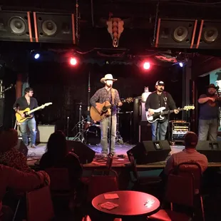 Dolly Shine, live at Dan&apos;s