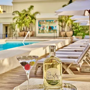 Rooftop pool @themaybourne + Dante martini...Cheers!!