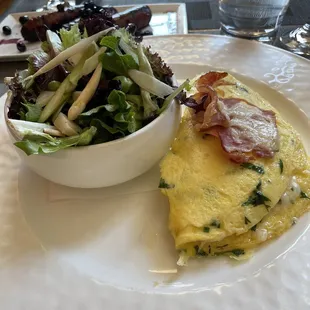 Ham and Gruyère omelet, with blueberry infused sausage links behind (sausage was probably one of the best I've ever had)