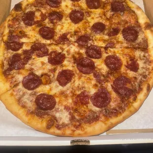 Beef pepperoni pizza