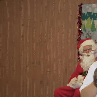 Caught Santa &quot;checkin&quot; me out!  LOL :p