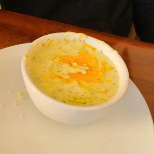 Cheddar broccoli soup