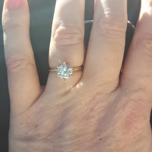 My beautiful engagement ring from Danz