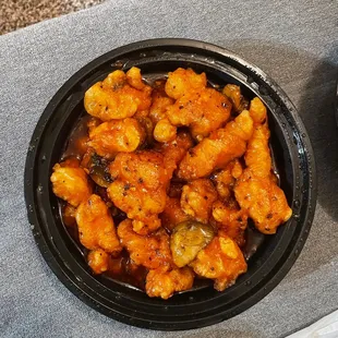 M20. General Tso&apos;s chicken/ shrimp