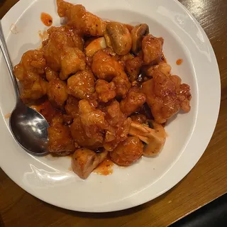 M20. General Tso's chicken/ shrimp