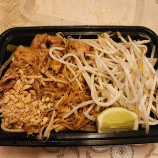 20. Pad Thai (pork, 4 stars).