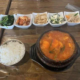 Kimchi Stew