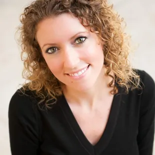 Capturing head shot photos that are both confident and friendly.