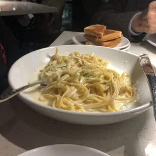 Traditional Fettucine Alfredo