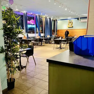 Good sized dining area