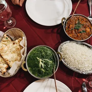 Left: panned right: Darbar Special ! And garlic naan