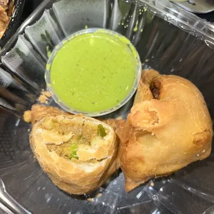 Vegetable Samosa (2 Pieces)