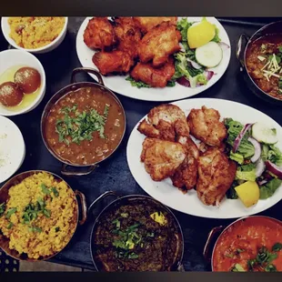 Chicken tikka, bihari chicken, chicken keema, palak paneer, chicken tikka masala, karahi gosht, chane, gulab jamun, kheer , gajjar halwa