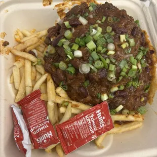 Chili burger with side of fries