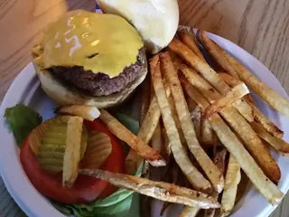 White House Bar & Grill