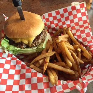 1/2 lb cheese burger