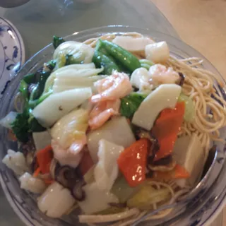 Seafood Pan Fried Noodles