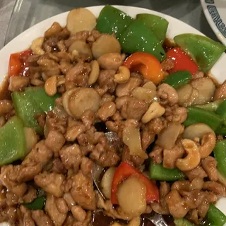 Chicken with Cashew Nuts