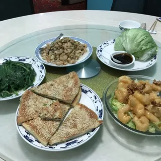 Minced Shrimp in Lettuce