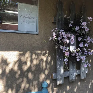 Cute exterior to front door. Definitely felt confident after my wax.