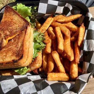 Cheesehead burger- basically 2 grilled cheese sandwiches with a burger in the middle - AMAZING