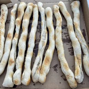 The breadsticks are so good!! Hand rolled with brown butter, and lemon salt added. So good!