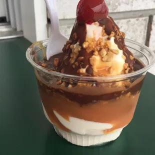 Snicker sundae!