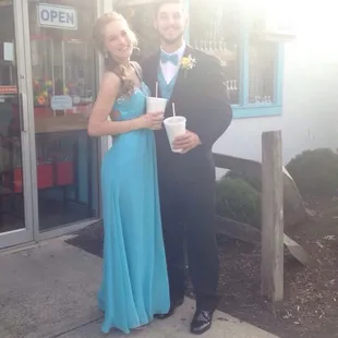 Stopped by on prom night to enjoy a smurf cone! We love our customers!!!