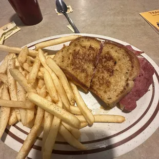 Reuben with fries