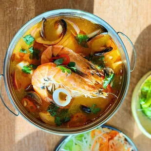 Hot Pot Seafood Tom Yum