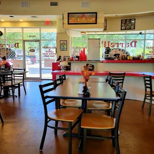 Oct 2021: Interior Pic 4 of 6