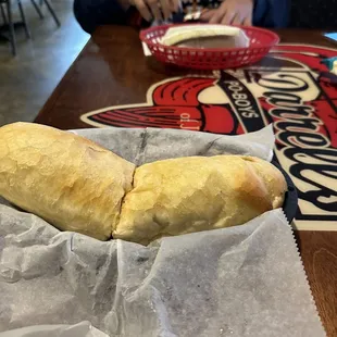 Roast beef po boy