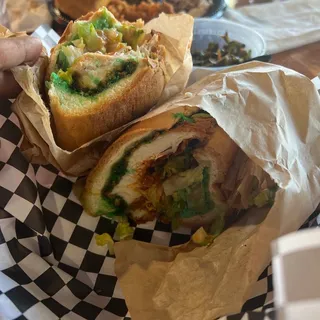Voodoo Chicken Po'Boy