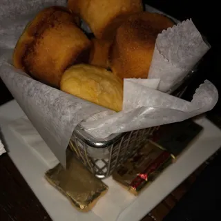 Cornbread Basket