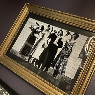 Loved the bathroom pics lolz