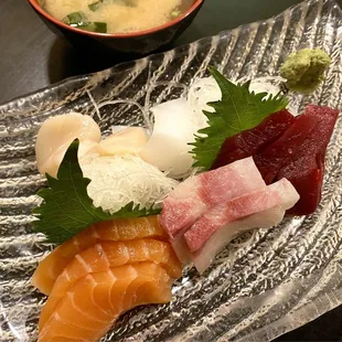 sushi, sashimi, sushi and sashimi, food