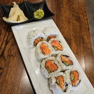 spicy tuna roll