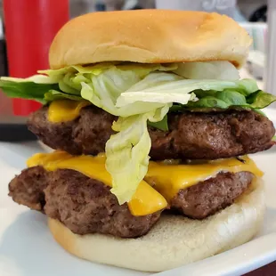 Double cheeseburger