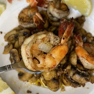 Shrimp &amp; mushrooms yummmm