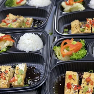 Teriyaki tofu meal prep