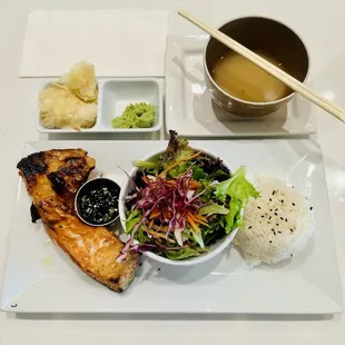 Salmon collar lunch special.