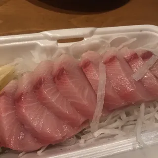 8 Piece Yellow Tail Sashimi