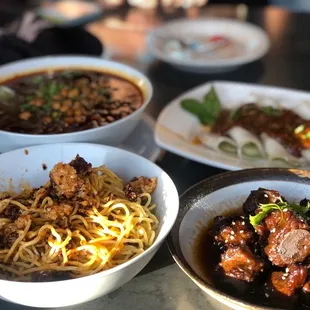 Garlicky noodles, ribs, garlicky pork belly