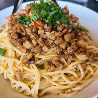 MIX MIX ZHAJIANG NOODLES