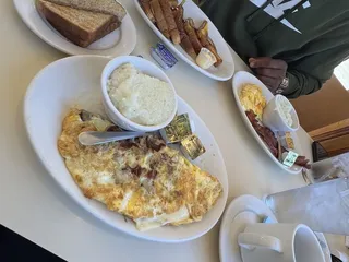 Grill & Skillet Diner