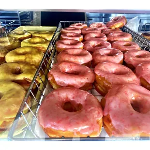 Dat Donut.(S.Cottage Grove/E 83rd St) Donuts Donuts Donuts included Huge &quot;Big Dat  Donut &quot; Breakfast Sandwiches &amp; Coffee. Cool!