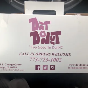 One dozen carry out box