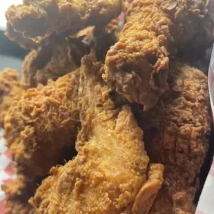 food, fried chicken wings, poultry, bbq wings, chicken wings, fried chicken, bbq chicken, chicken wings and fried chicken, chicken