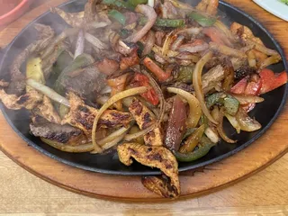 Los Tres Amigos Mexican Restaurant