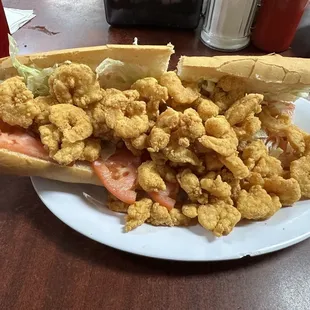 Shrimp poboy